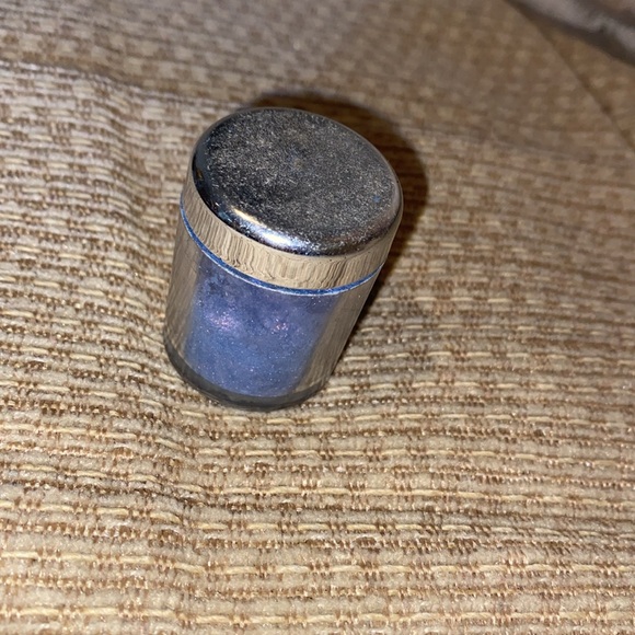 💙EUC Tony & Tina Blue Loose Eye Shadow - Picture 6 of 10